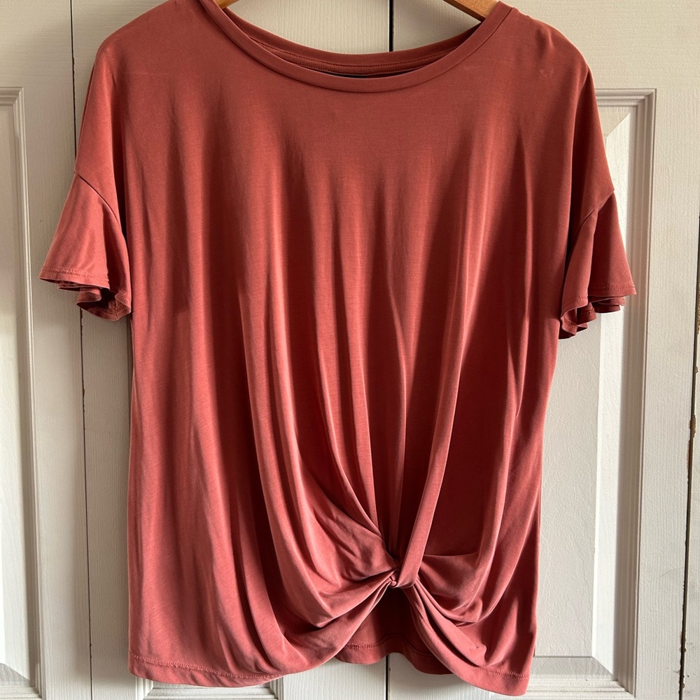 Worthington Ruffled Short Sleeve Tee with knotted front